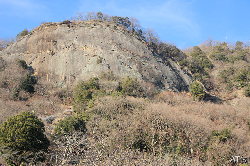 丸山公園から見た岩殿山