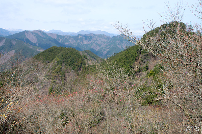 石裂山から見た月山と日光方面／栃木県鹿沼市