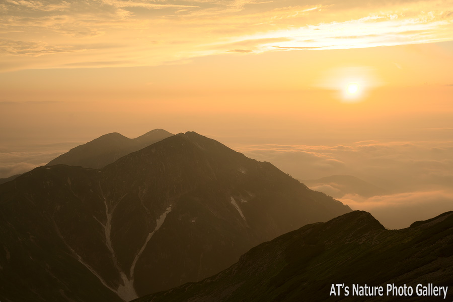 別山乗越から見た夕照と奥大日岳／立山／北アルプス／富山